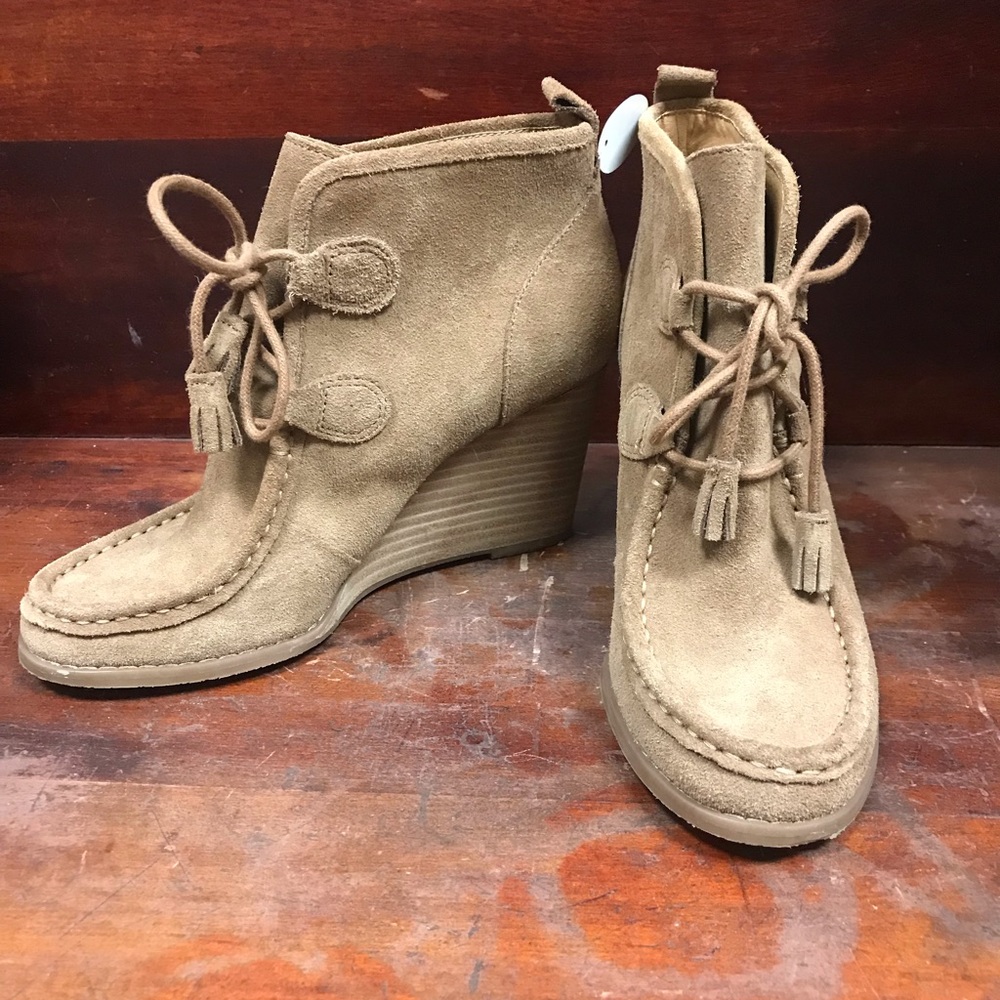 Lucky Brand wedge bootie Yaney